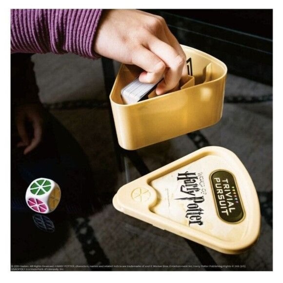 USAopoly Trivial Pursuit World Of Harry Potter Ages 8+ Quickplay Trivia Game - Picture 4 of 8